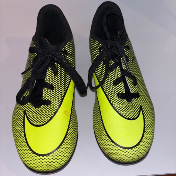 Nike Bravata FG Soccer‎ Cleats Neon Volt Green Yellow Black Youth 4 - Picture 4 of 6